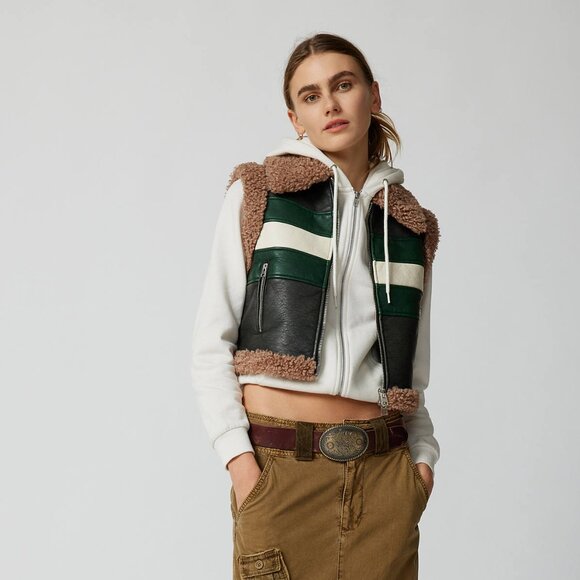 Urban Ourtfitters BDG Retro Colorblock Sherpa Vest NWOT Size Small - Picture 3 of 14